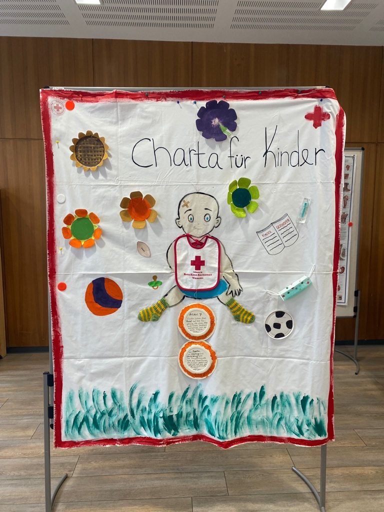 Plakat der Charta für Kinder von der Birgit Jung Pflegeschule