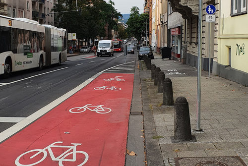 Oranienstraße: Einbahnstraße für Radverkehr freigegeben
