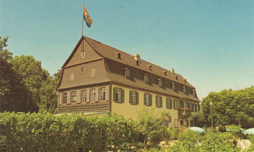 Historical exterior view of the Brentanohaus in Oestrich-Winkel